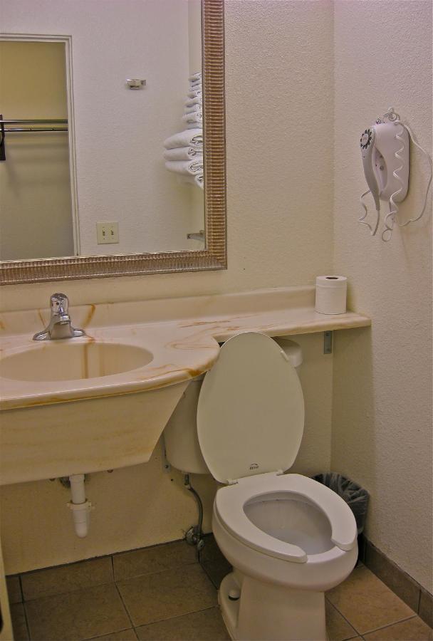 Americas Best Value Inn - Pendleton Quarto foto